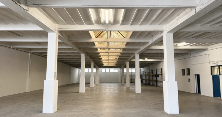 5-ös raktár 860 m2