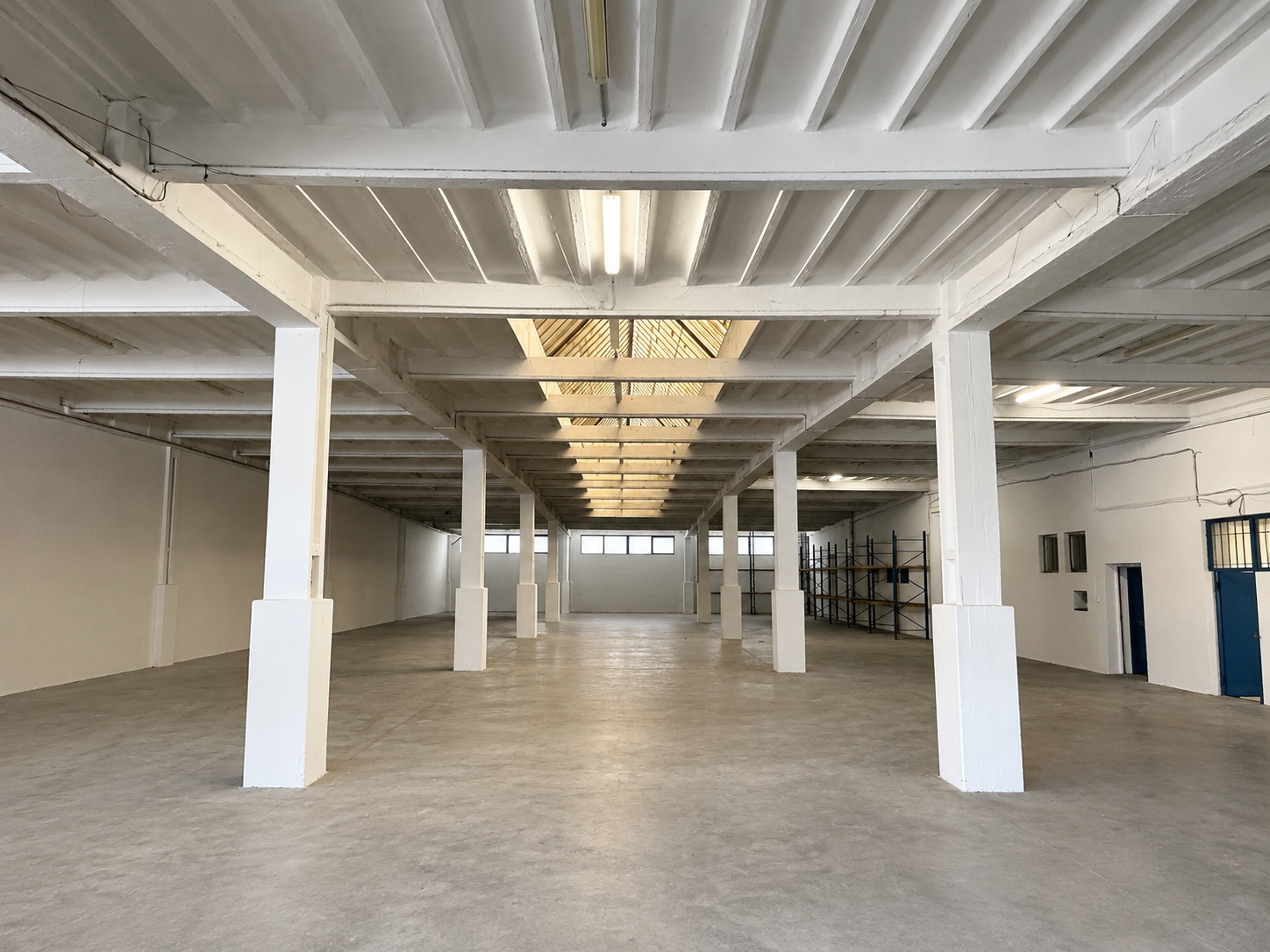 5-ös raktár 860 m2 5-ös raktár 860 m2